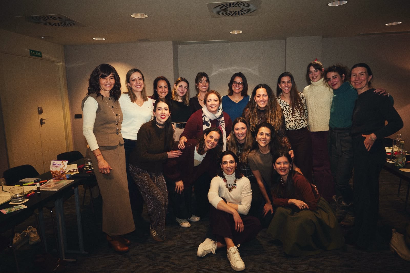 Mujeres de la comunidad de Mujer, Vive & Emprende en un encuentro